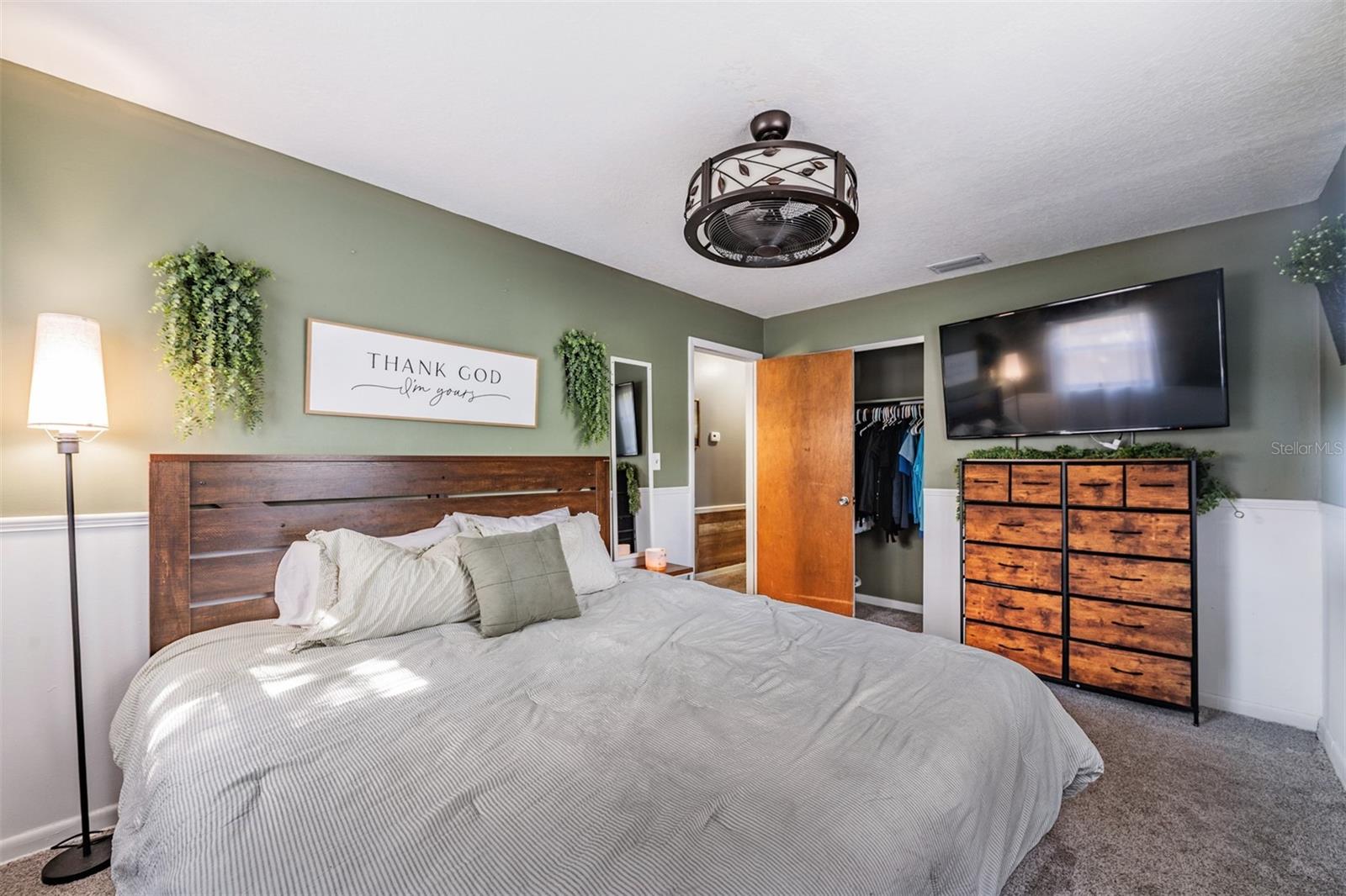 39048 BLUE JAY AVE