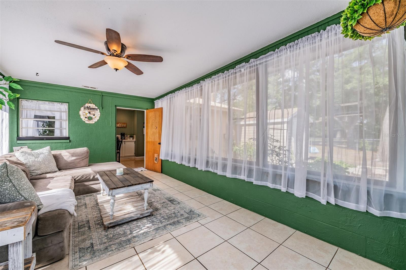 39048 BLUE JAY AVE