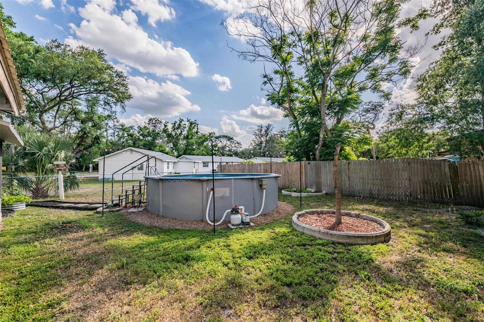 39048 BLUE JAY AVE