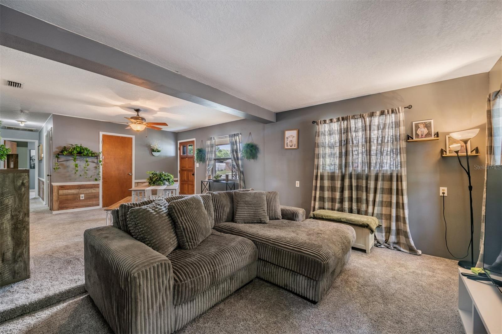 39048 BLUE JAY AVE