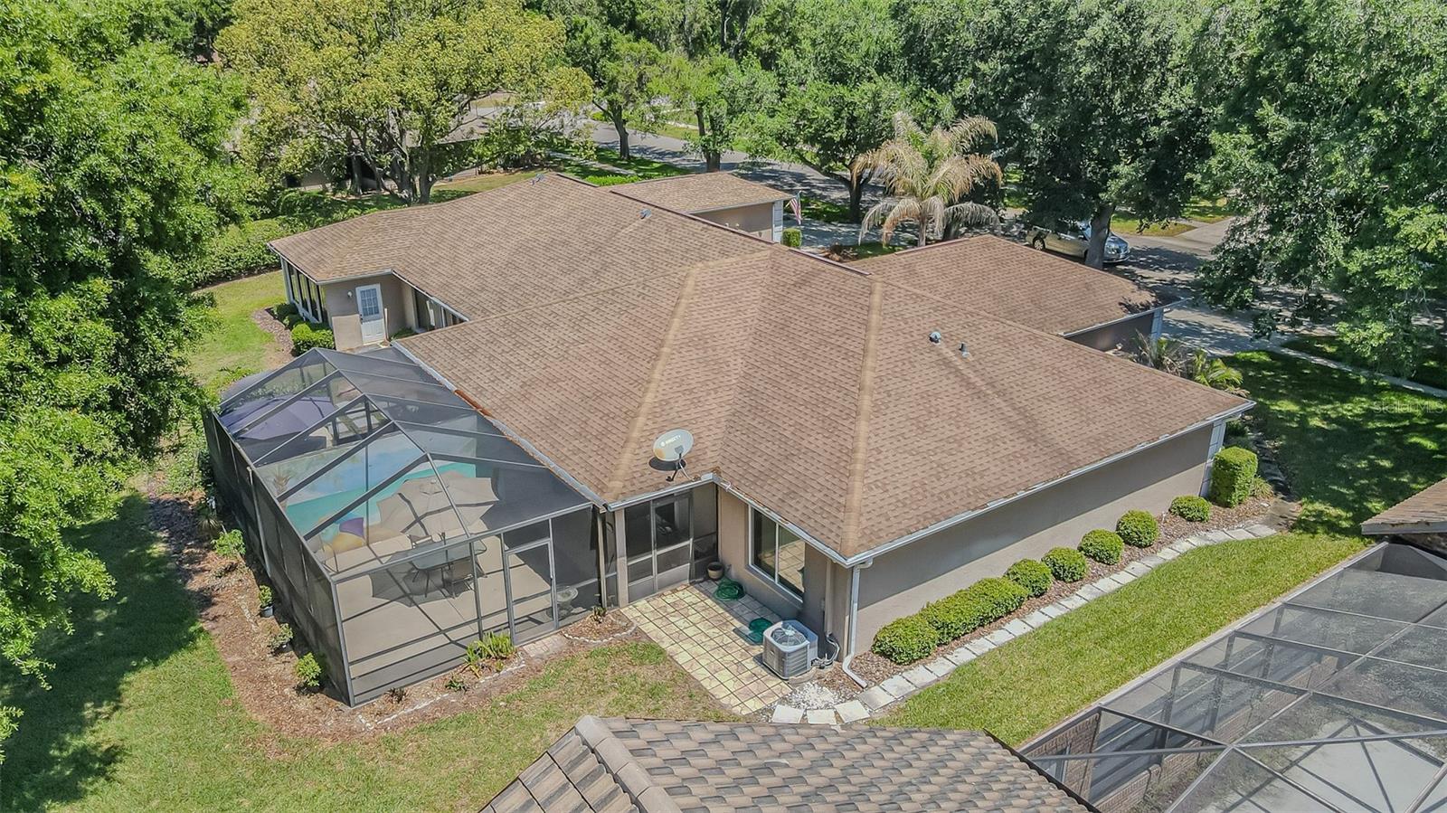 6431 LAURELWOOD DR