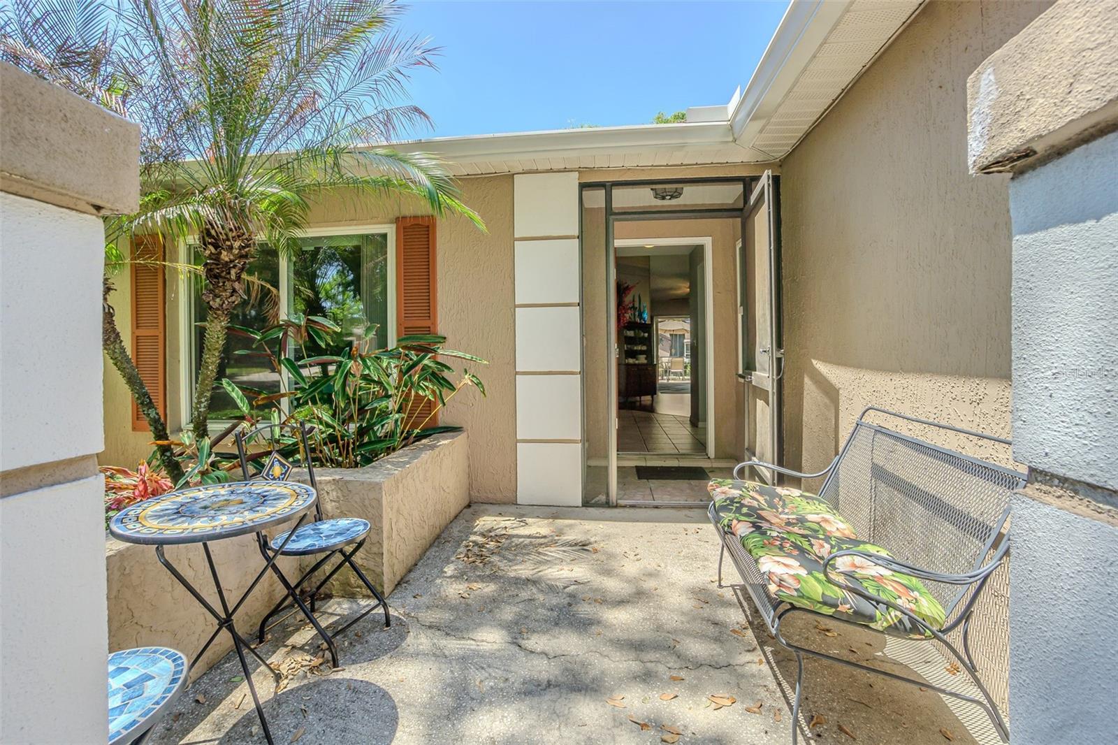 6431 LAURELWOOD DR