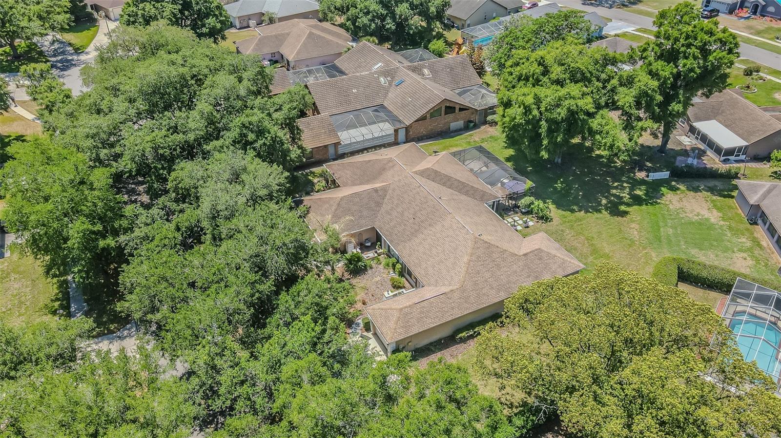 6431 LAURELWOOD DR