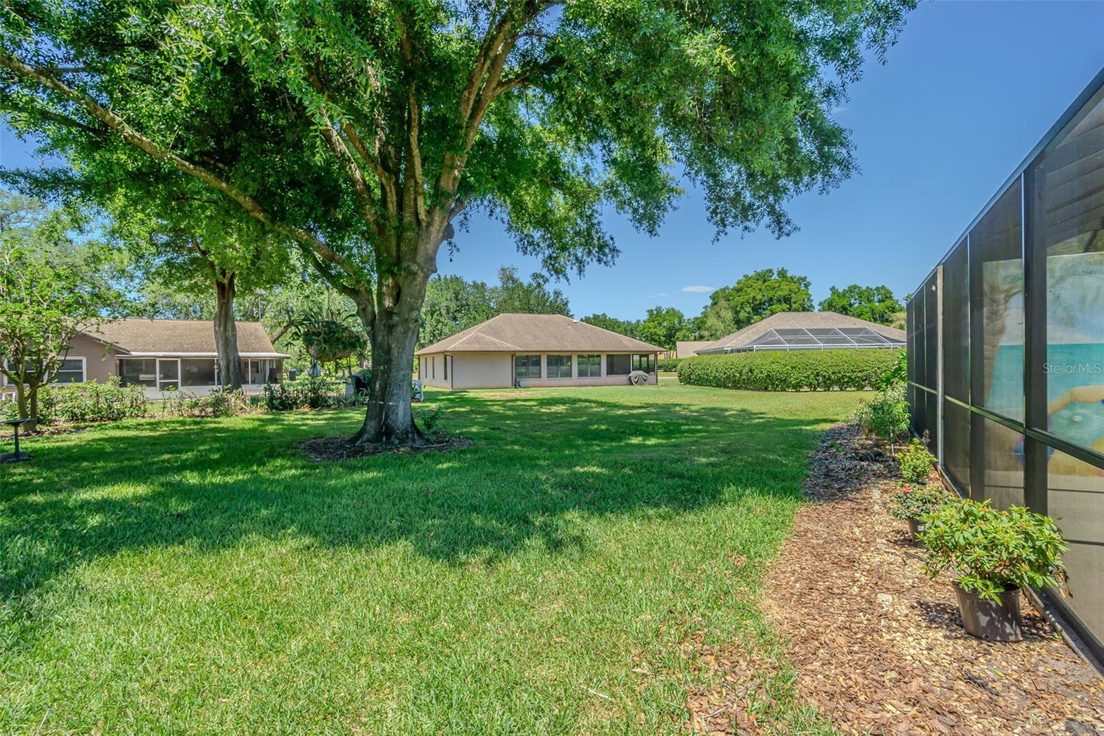 6431 LAURELWOOD DR