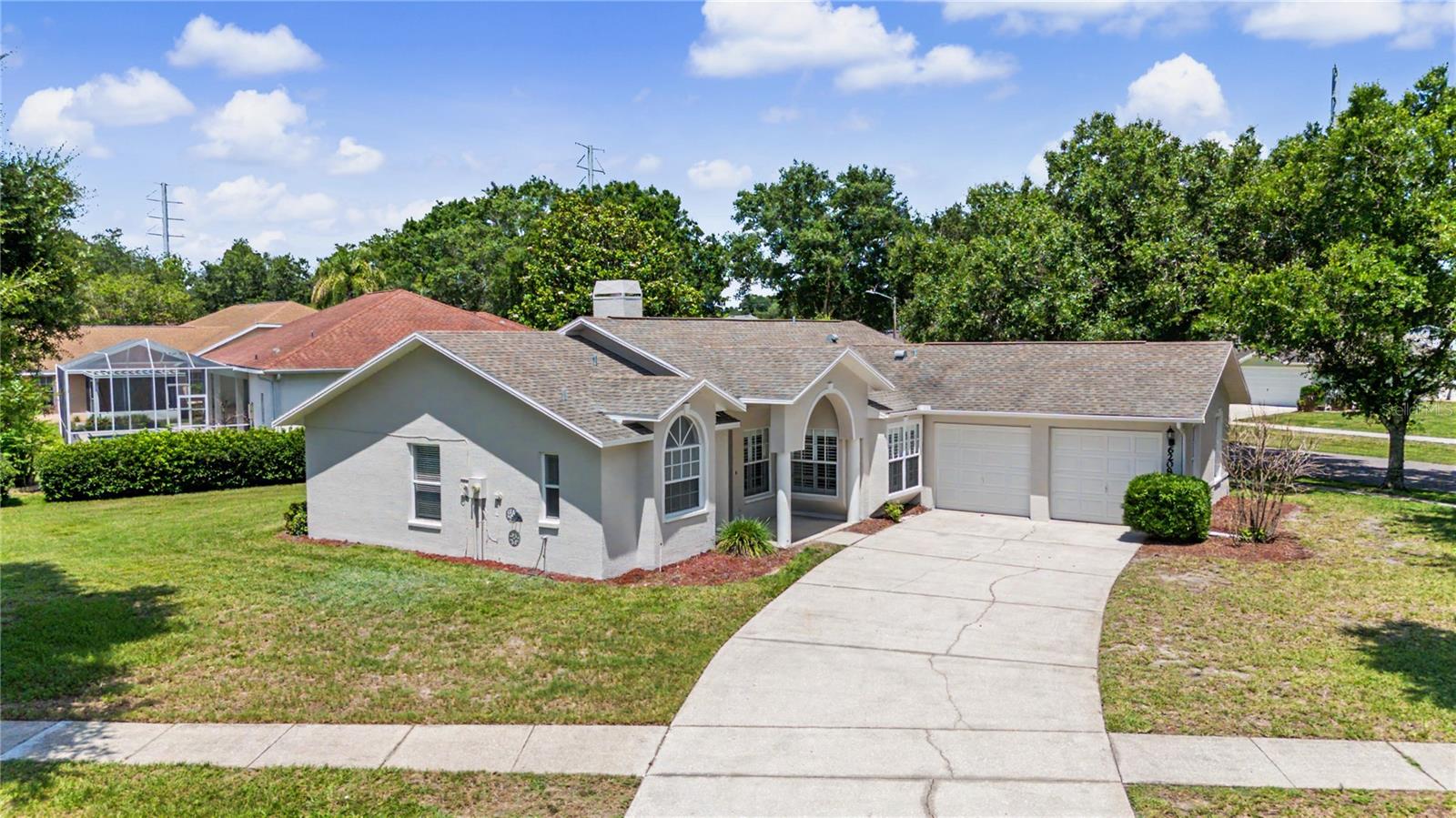 6208 HUNTINGTON DRIVE