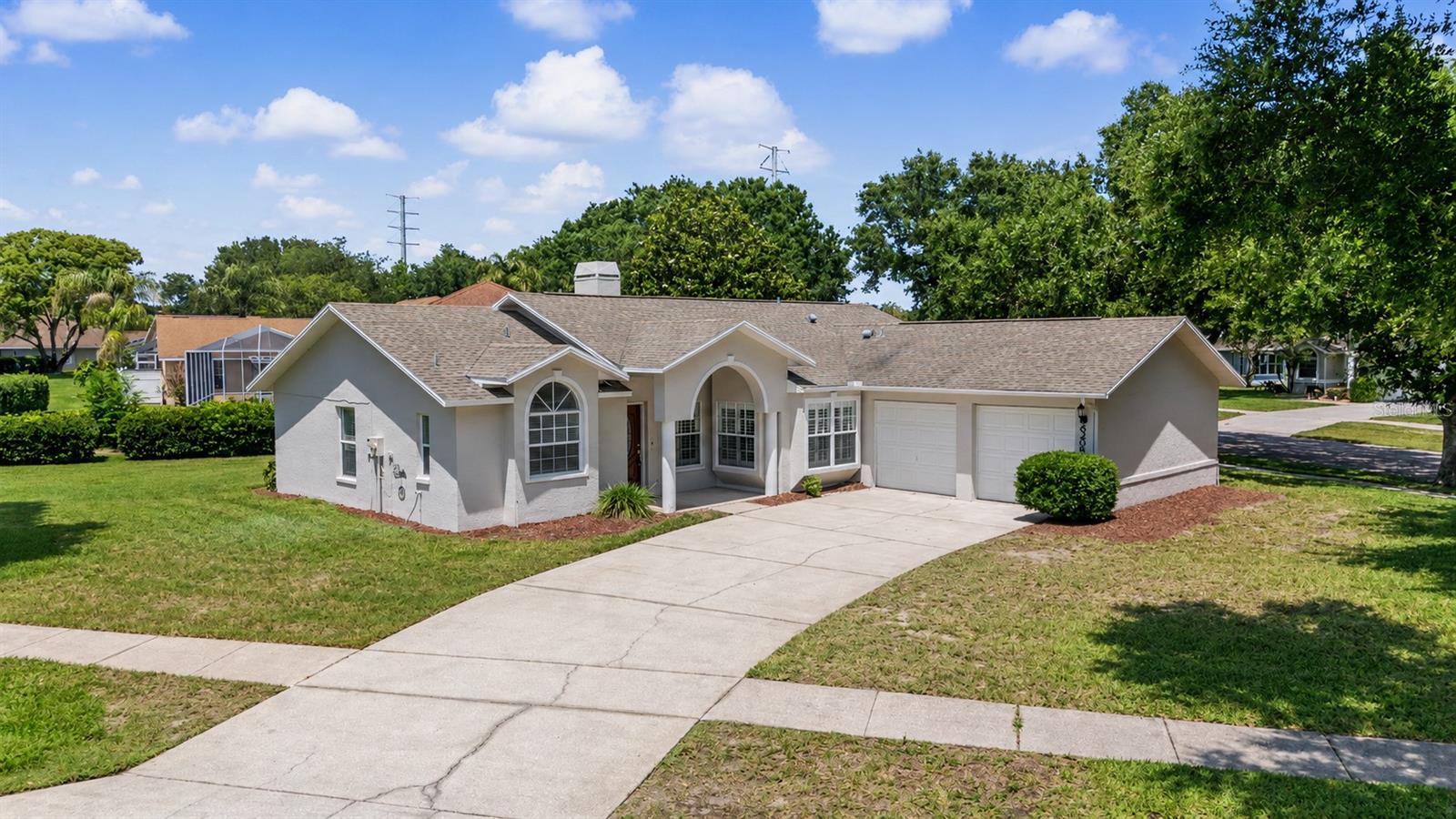 6208 HUNTINGTON DRIVE
