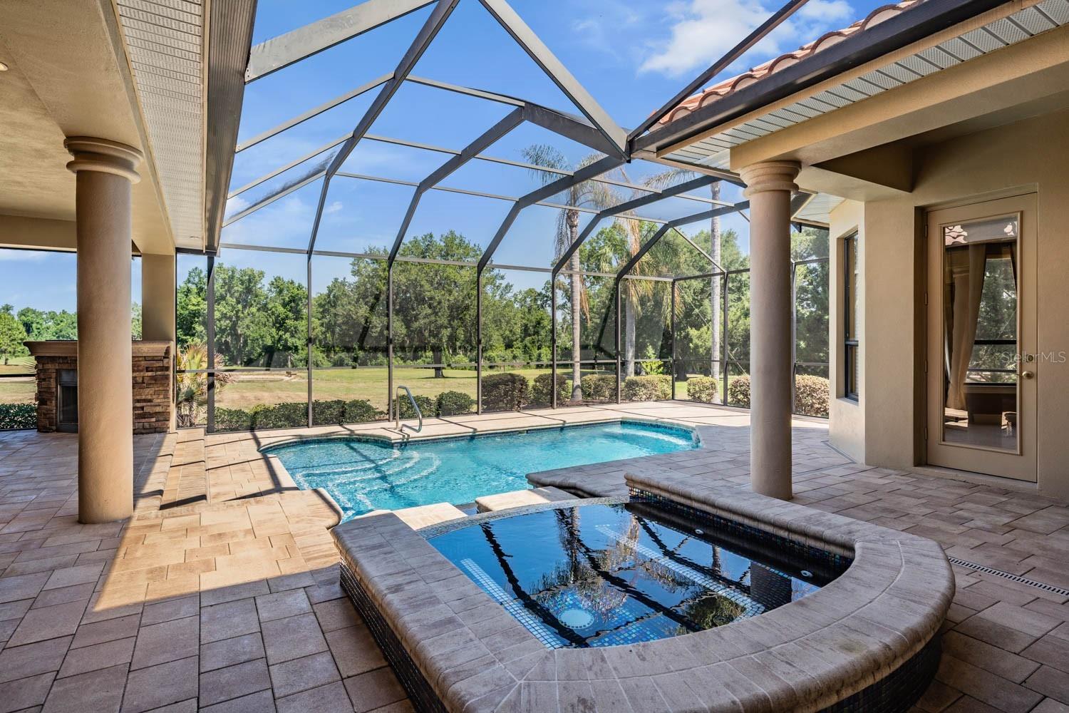 13327 CARNOUSTIE CIR