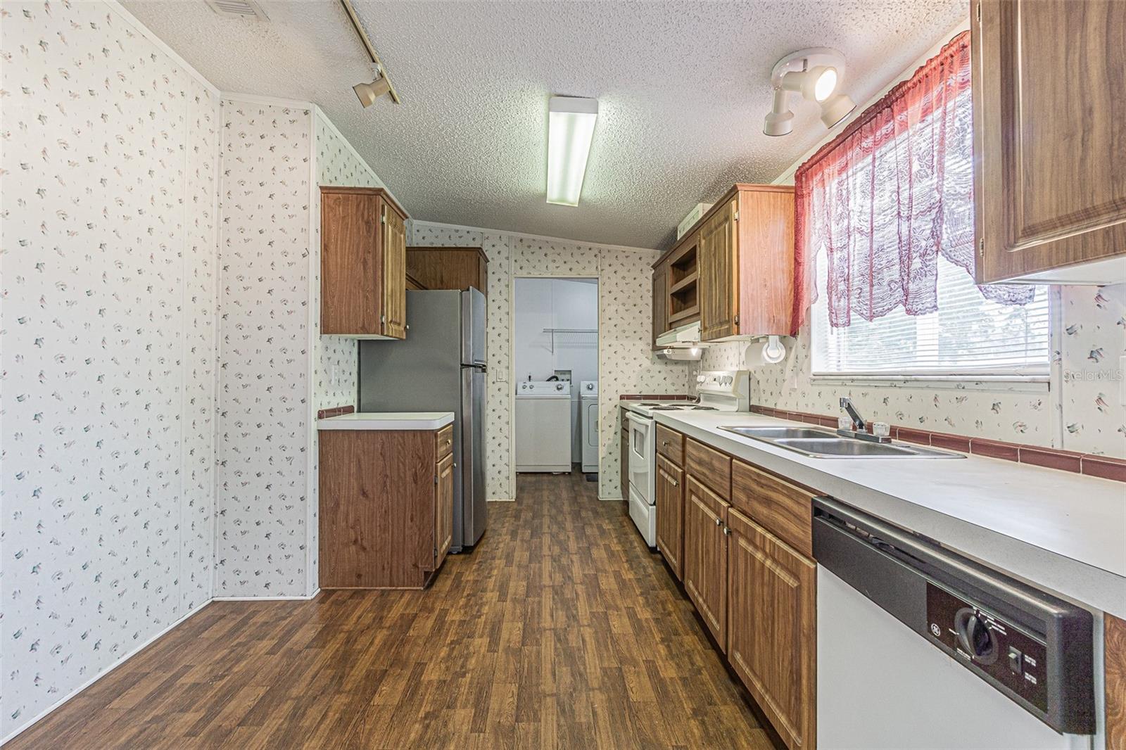 34516 DUSTIN CT