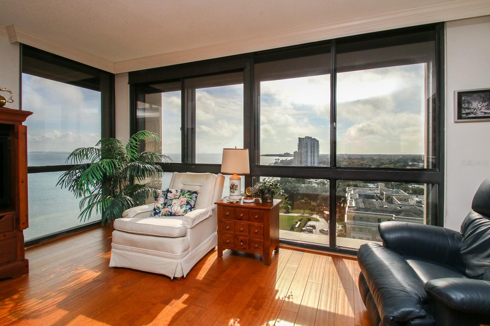 3301 BAYSHORE BLVD #1609A
