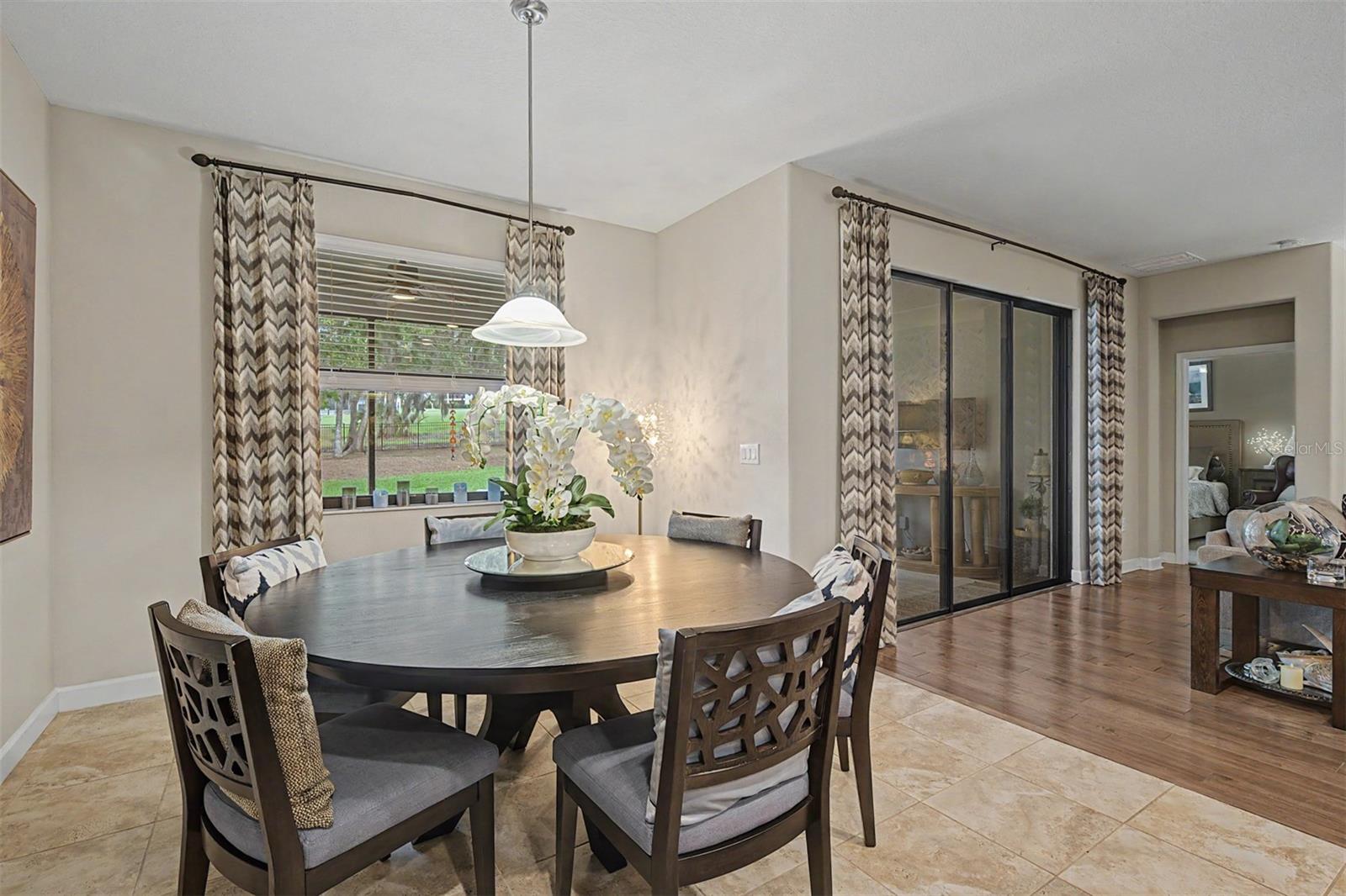 4926 SOUTHERN VALLEY LOOP