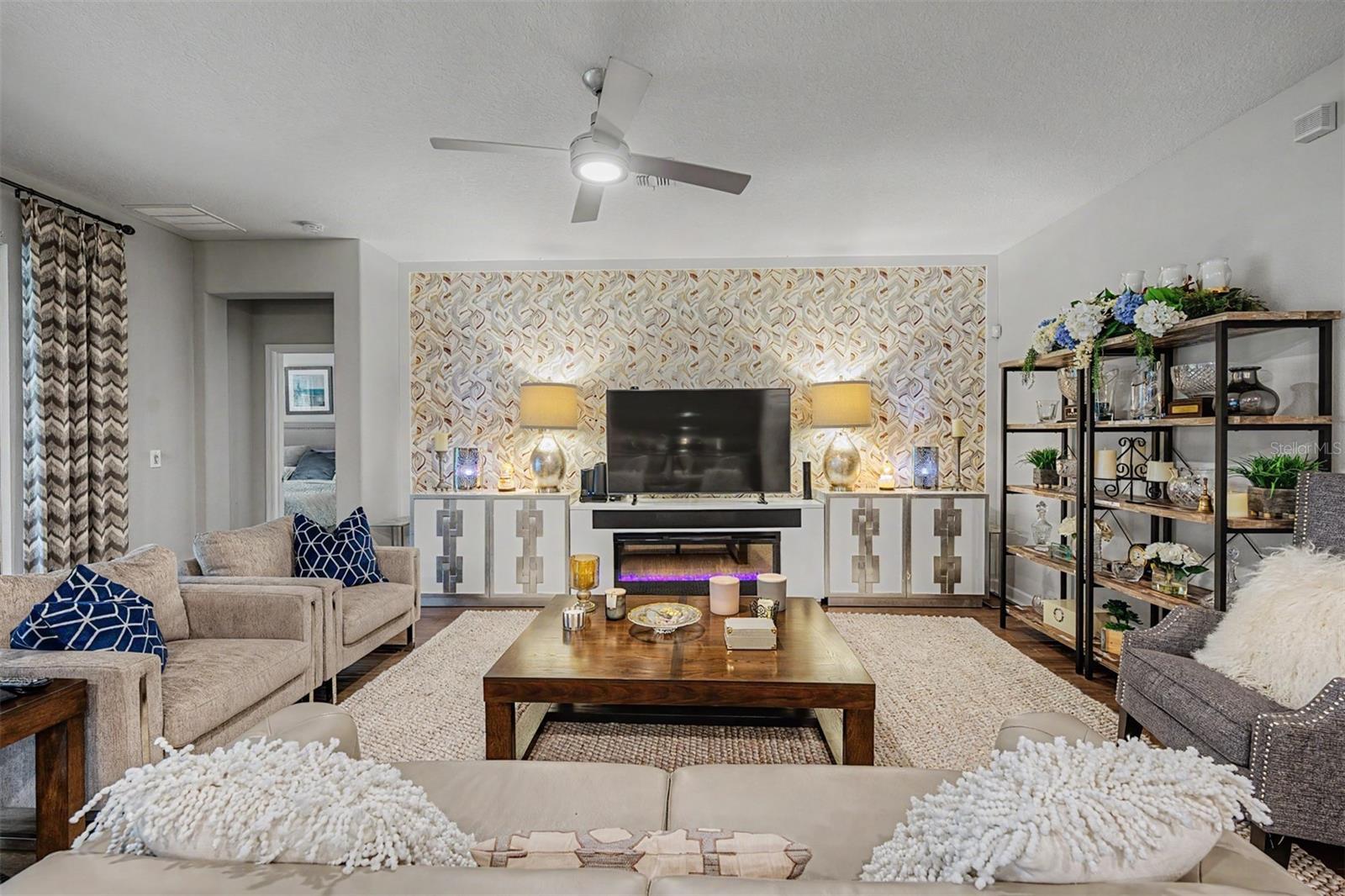 4926 SOUTHERN VALLEY LOOP