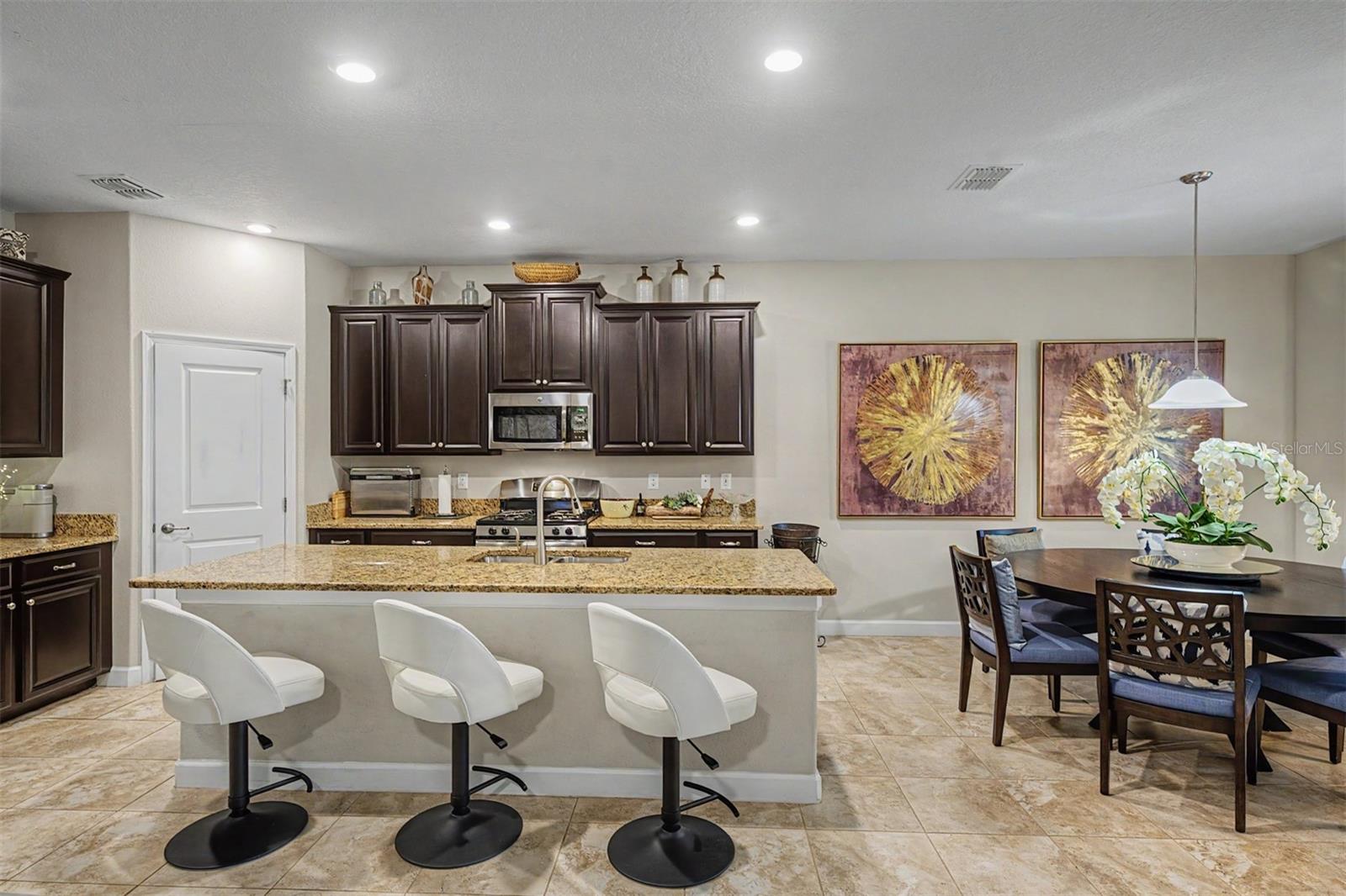 4926 SOUTHERN VALLEY LOOP
