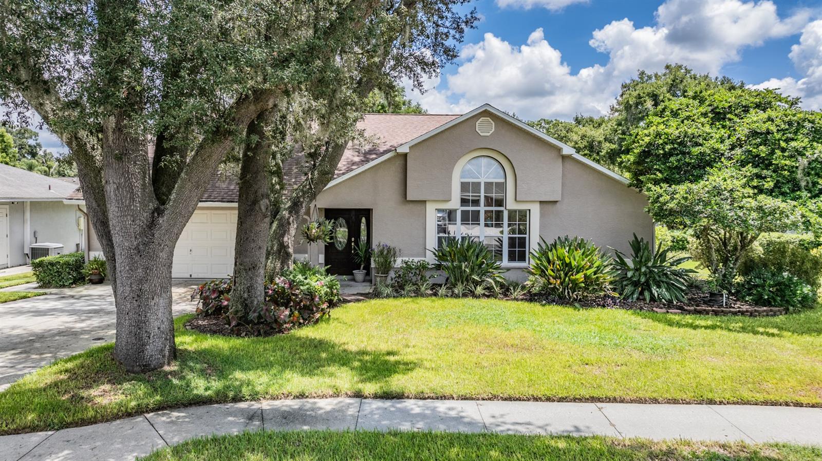6536 NORTHLAKE DR