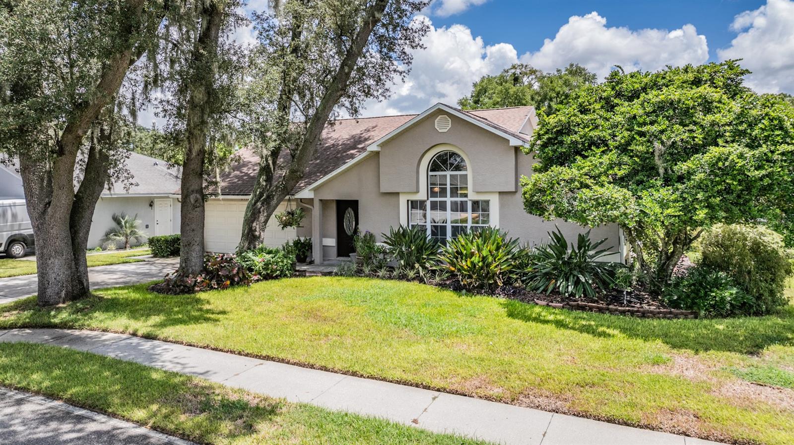 6536 NORTHLAKE DR