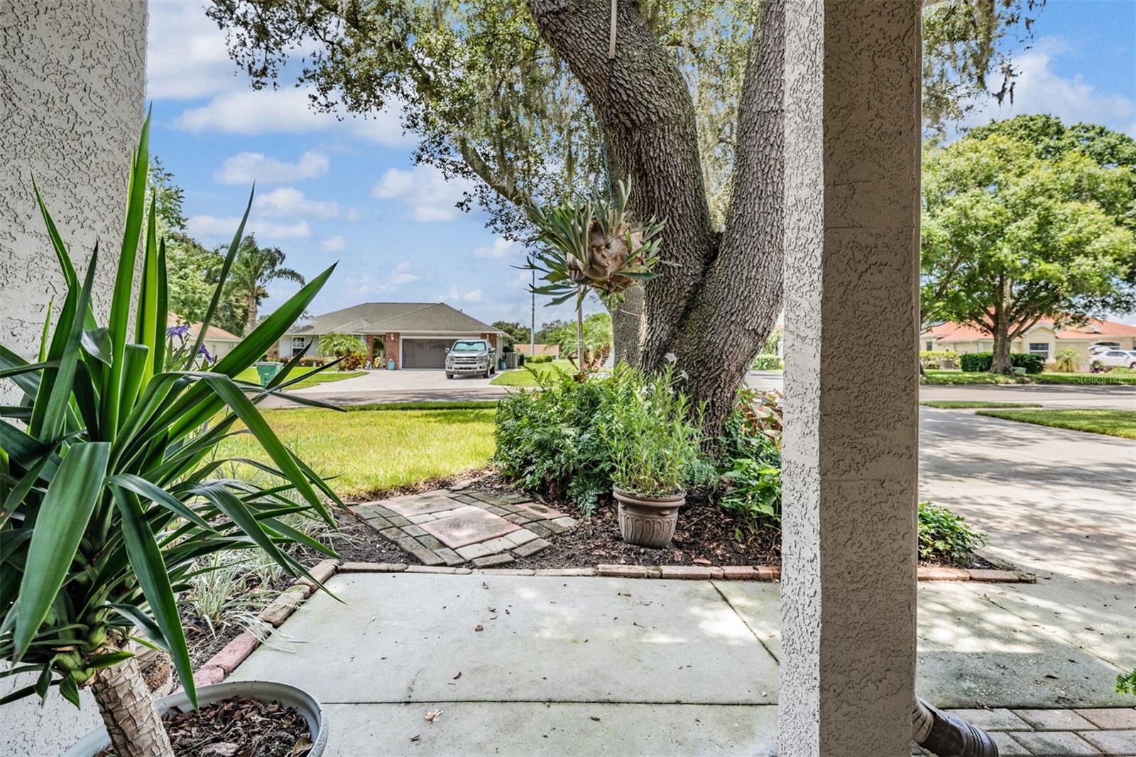 6536 NORTHLAKE DR