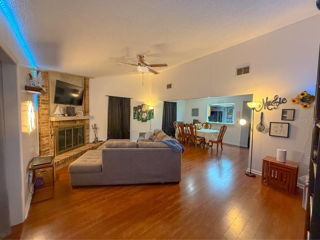 35058 WHISPERING OAKS BLVD