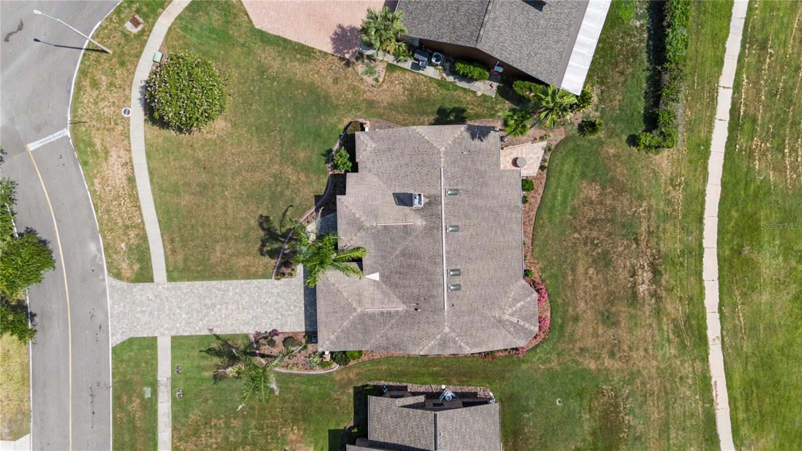 6207 HUNTINGTON DR