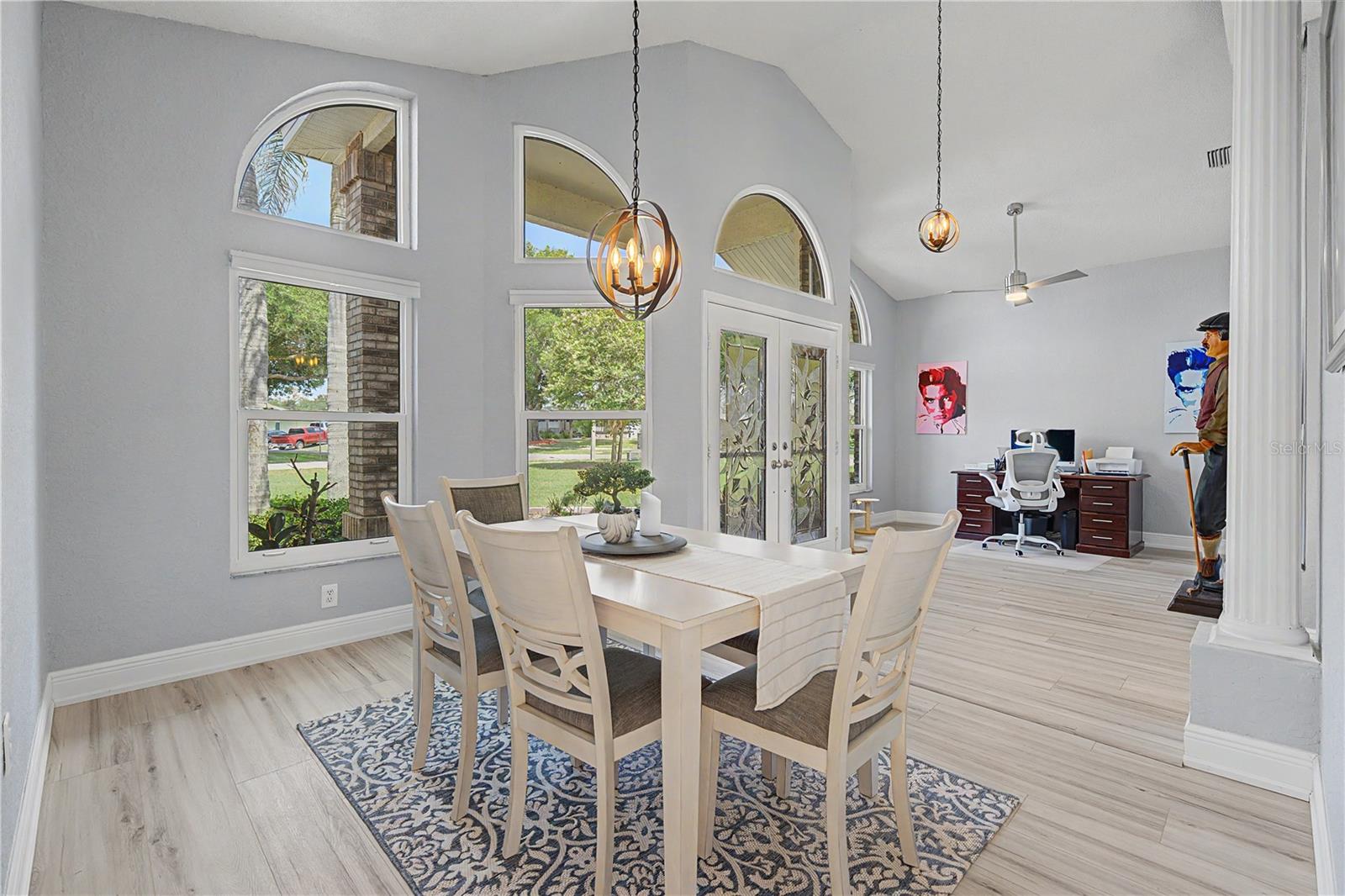 6207 HUNTINGTON DR