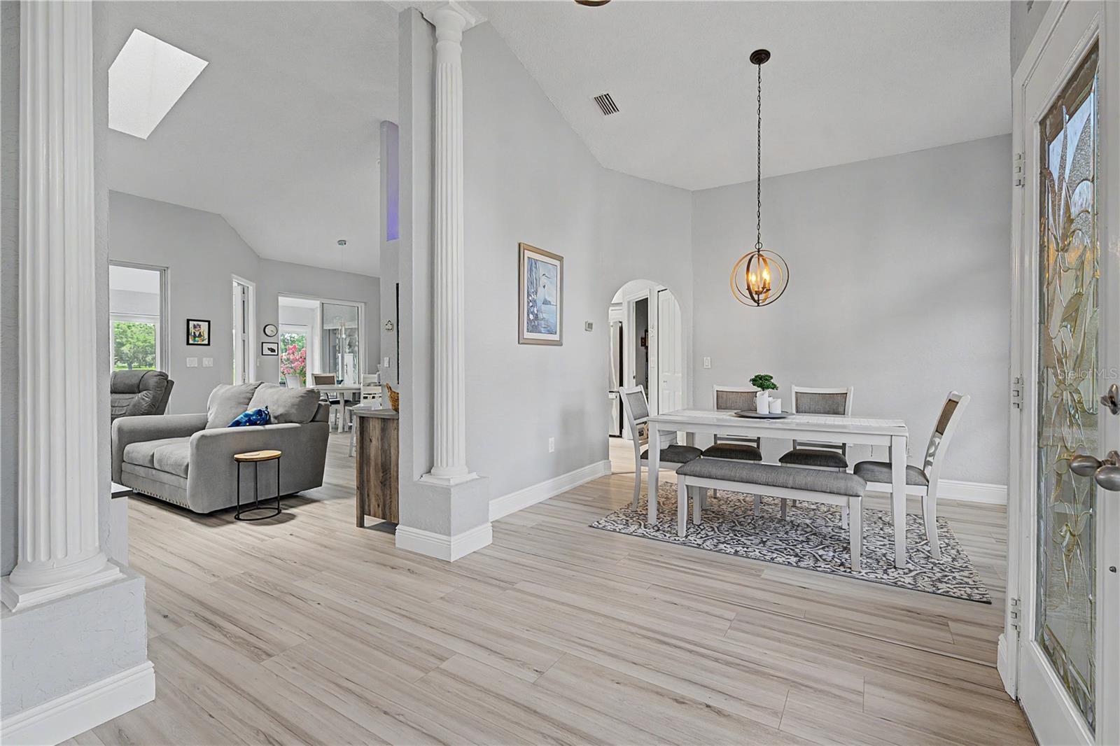 6207 HUNTINGTON DR