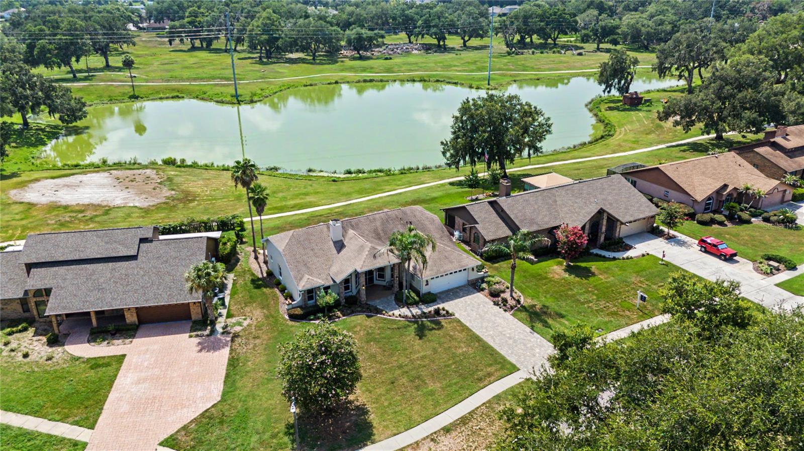 6207 HUNTINGTON DR