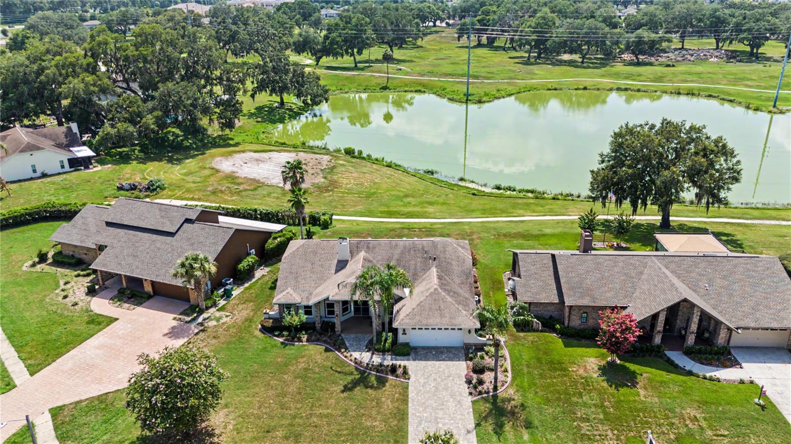 6207 HUNTINGTON DR