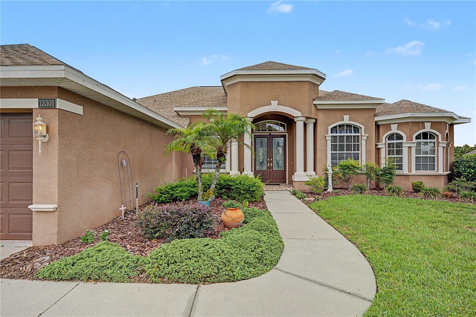 13301 THOROUGHBRED DR