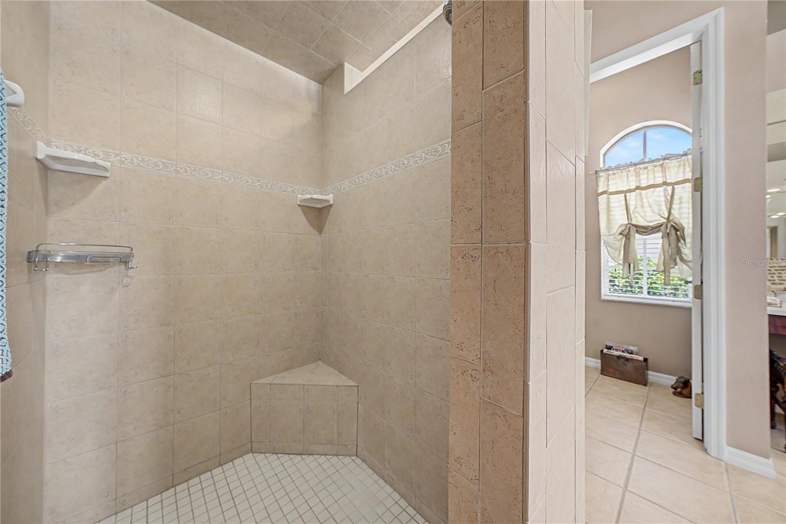 13301 THOROUGHBRED DR