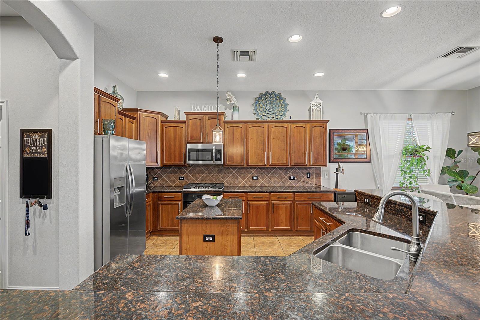 3038 MARBLE CREST DR