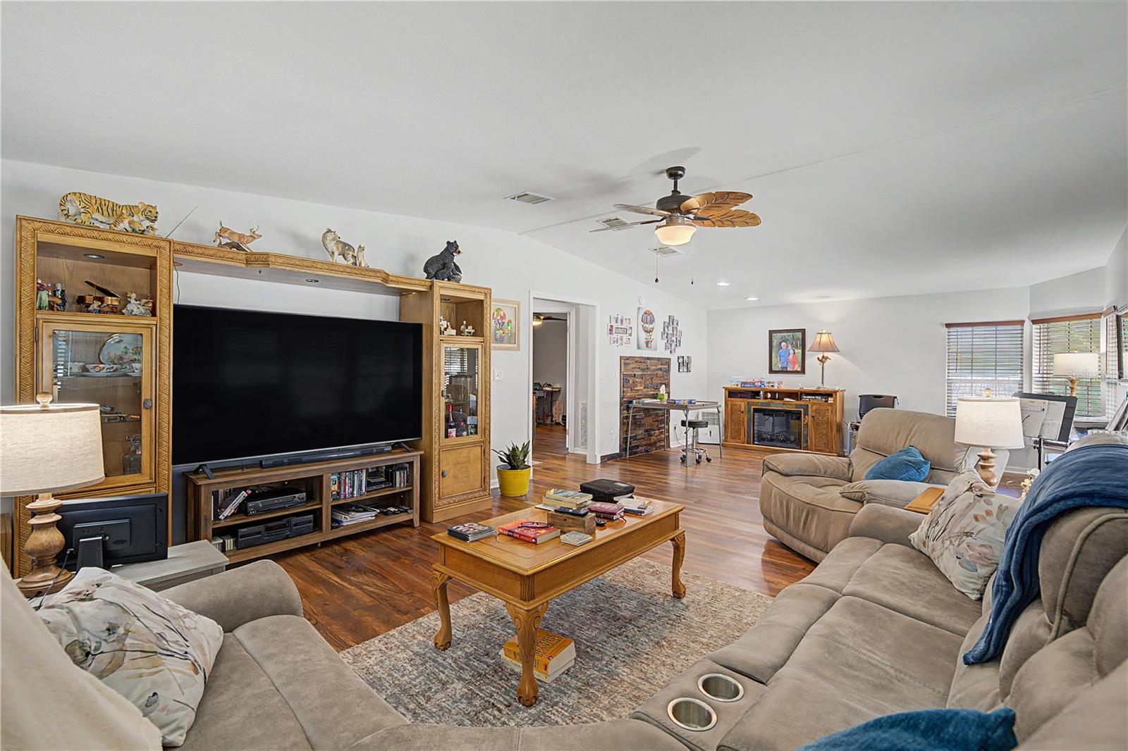 37602 LILLY BEA AVE
