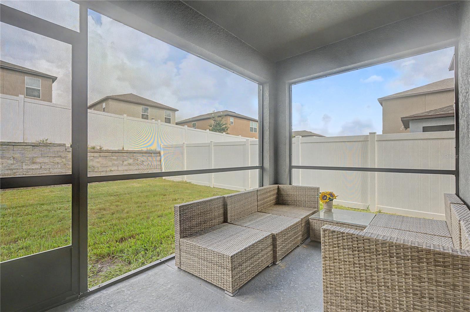 6357 BEVERLY HILLS DR