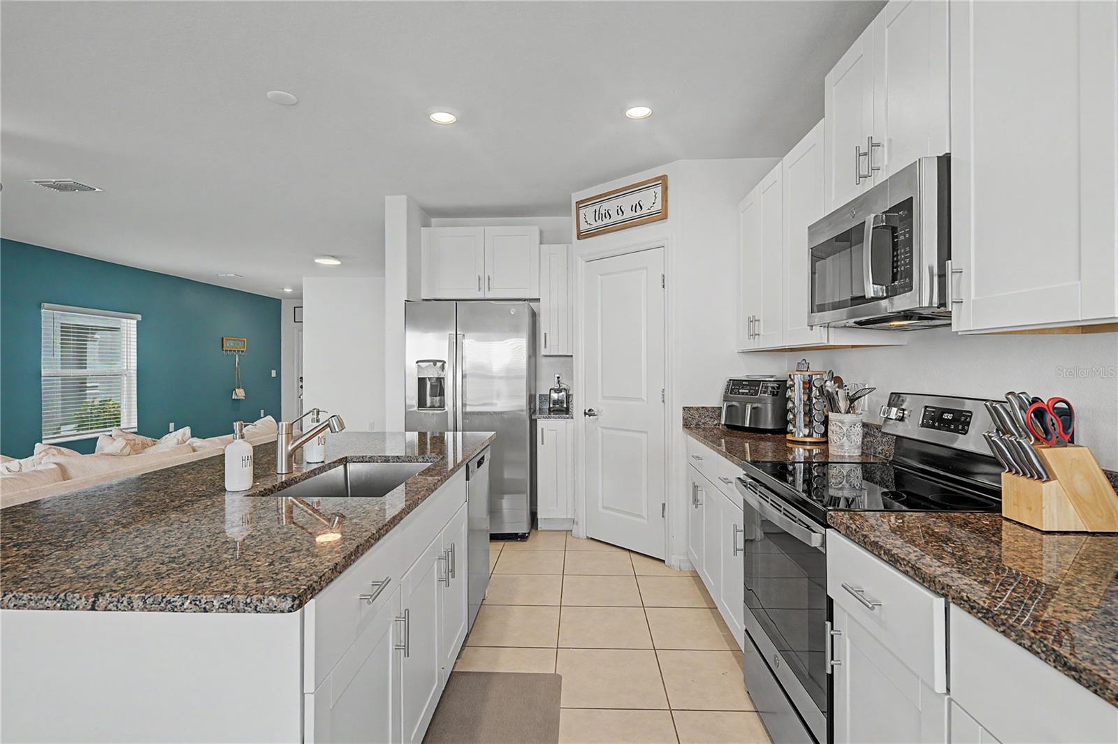 6357 BEVERLY HILLS DR