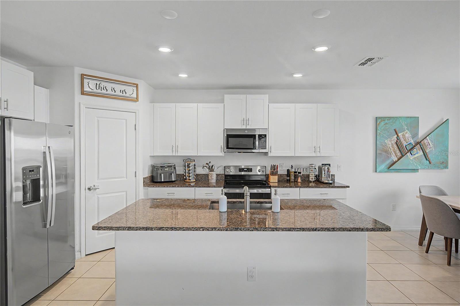 6357 BEVERLY HILLS DR