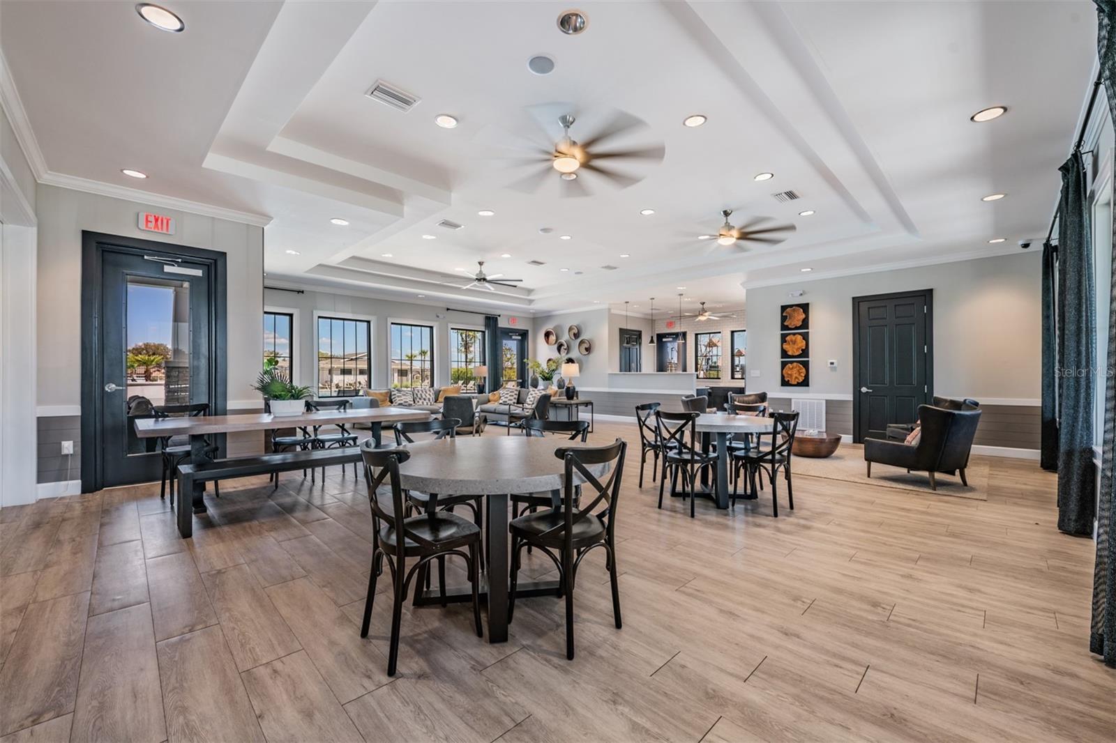6357 BEVERLY HILLS DR