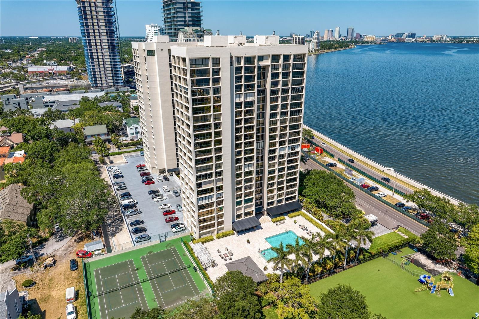 3301 BAYSHORE BLVD #806C