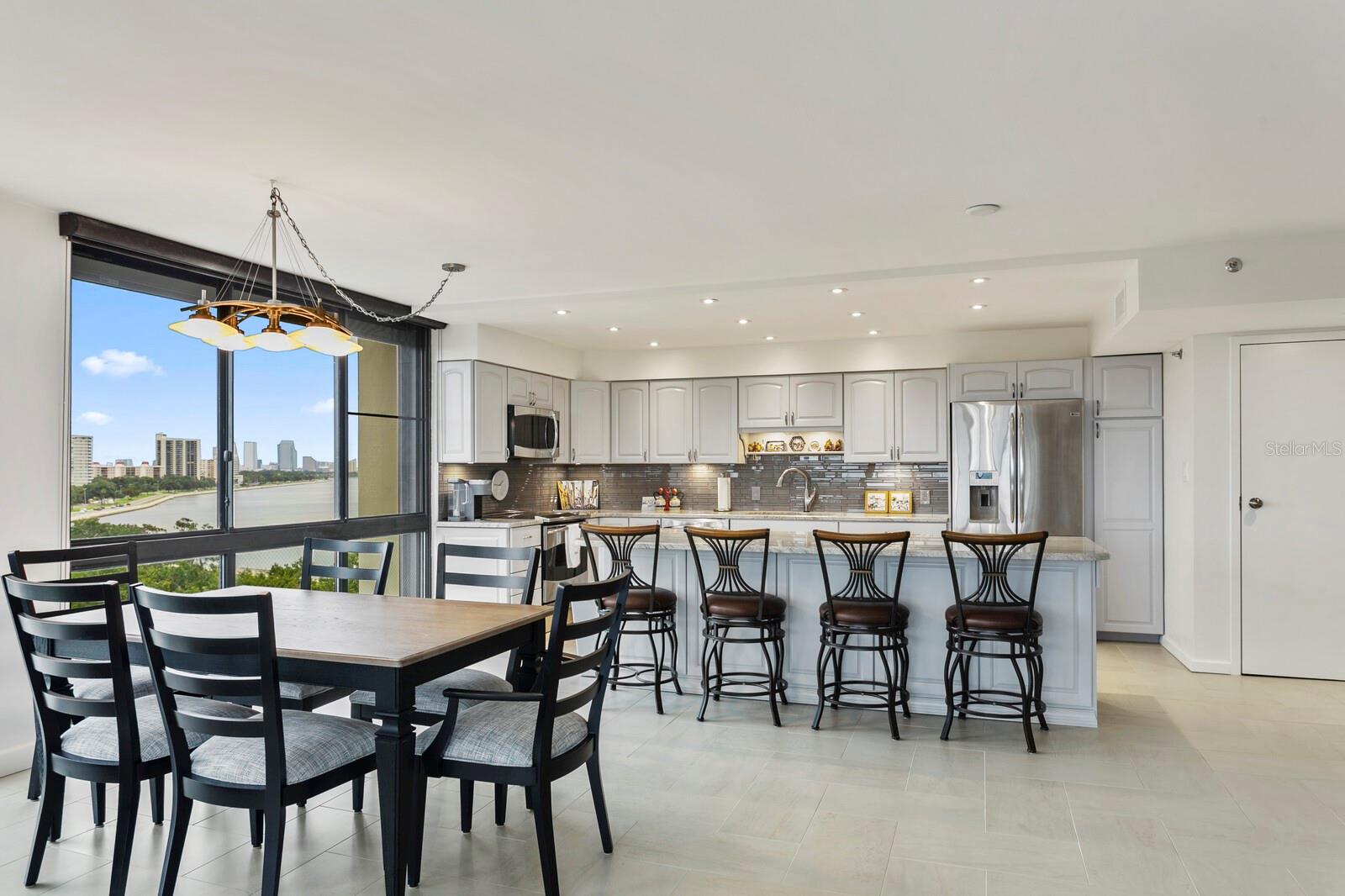 3301 BAYSHORE BLVD #901E