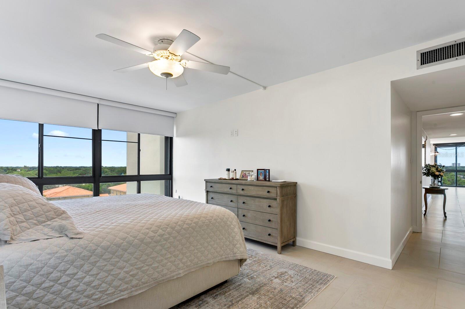 3301 BAYSHORE BLVD #901E