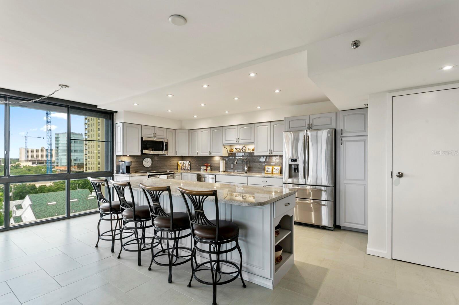 3301 BAYSHORE BLVD #901E