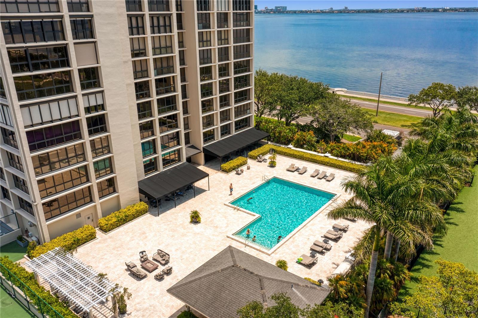 3301 BAYSHORE BLVD #901E