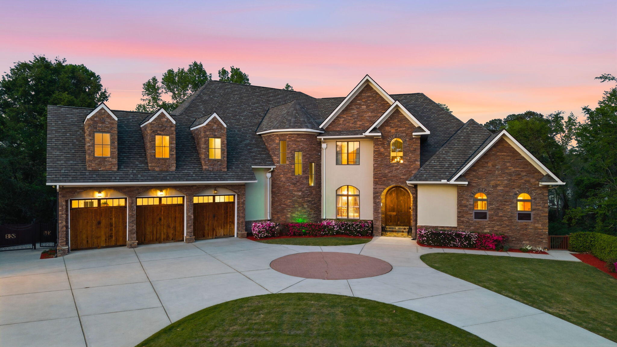 4018 Firethorn Court