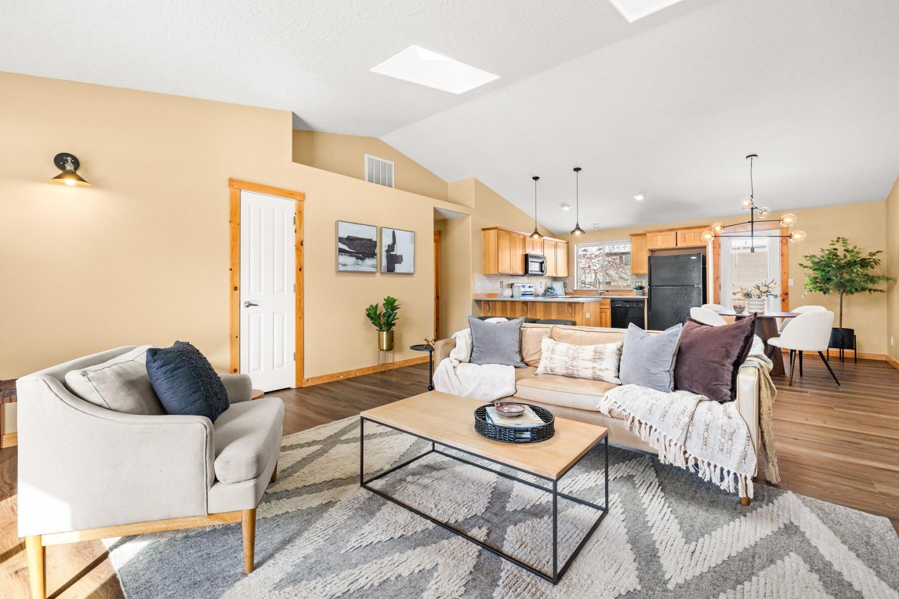 20518 Prospector Loop