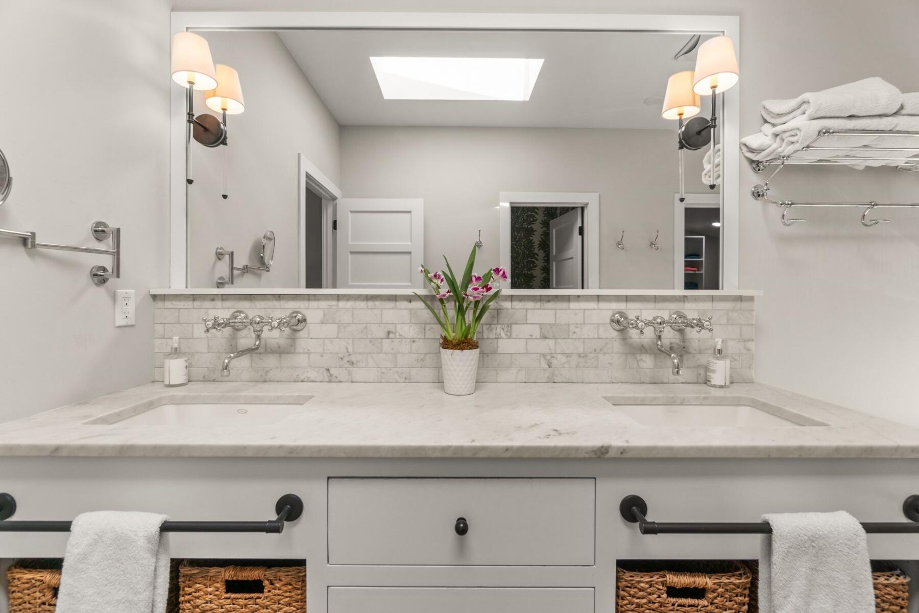 2306 NW High Lakes Loop