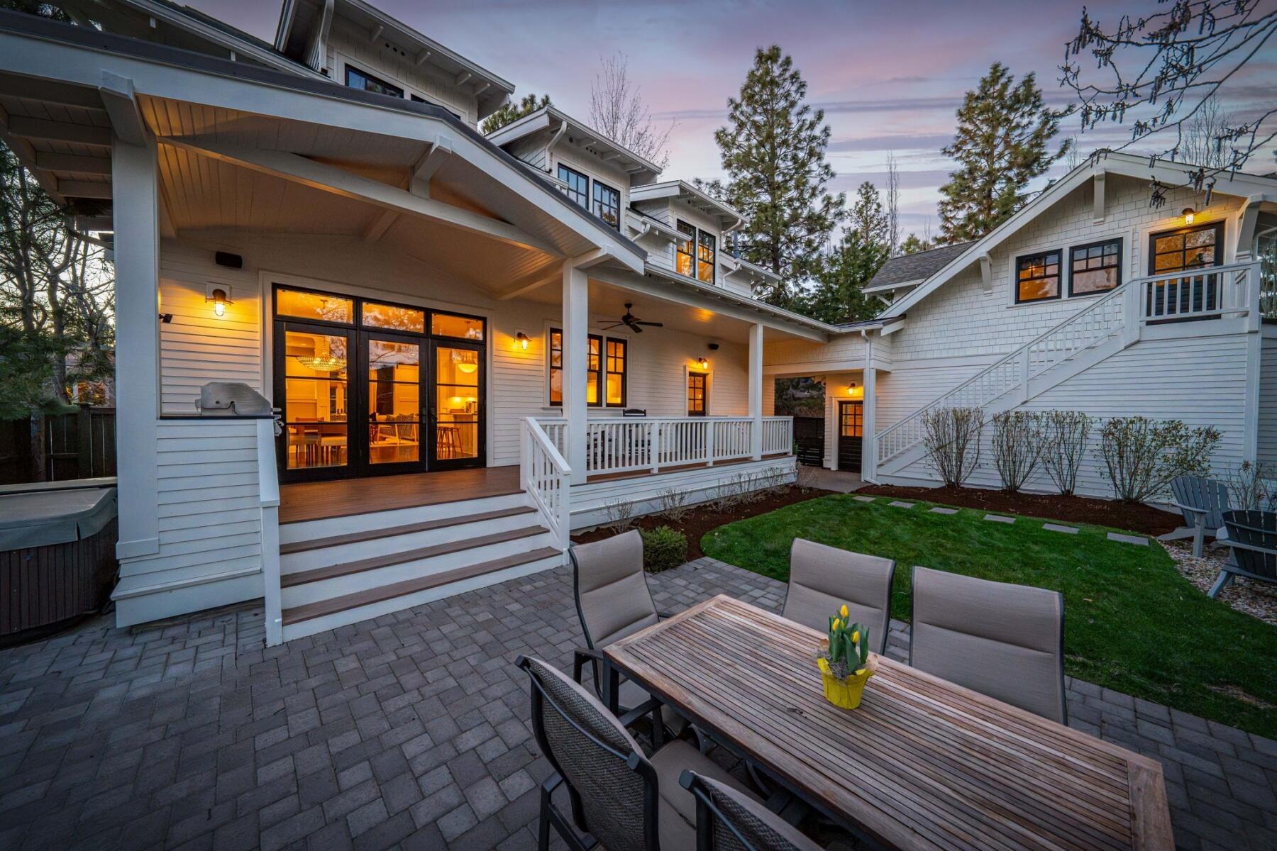 2306 NW High Lakes Loop