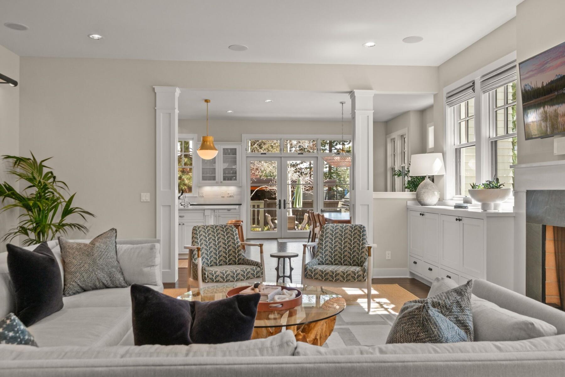 2306 NW High Lakes Loop