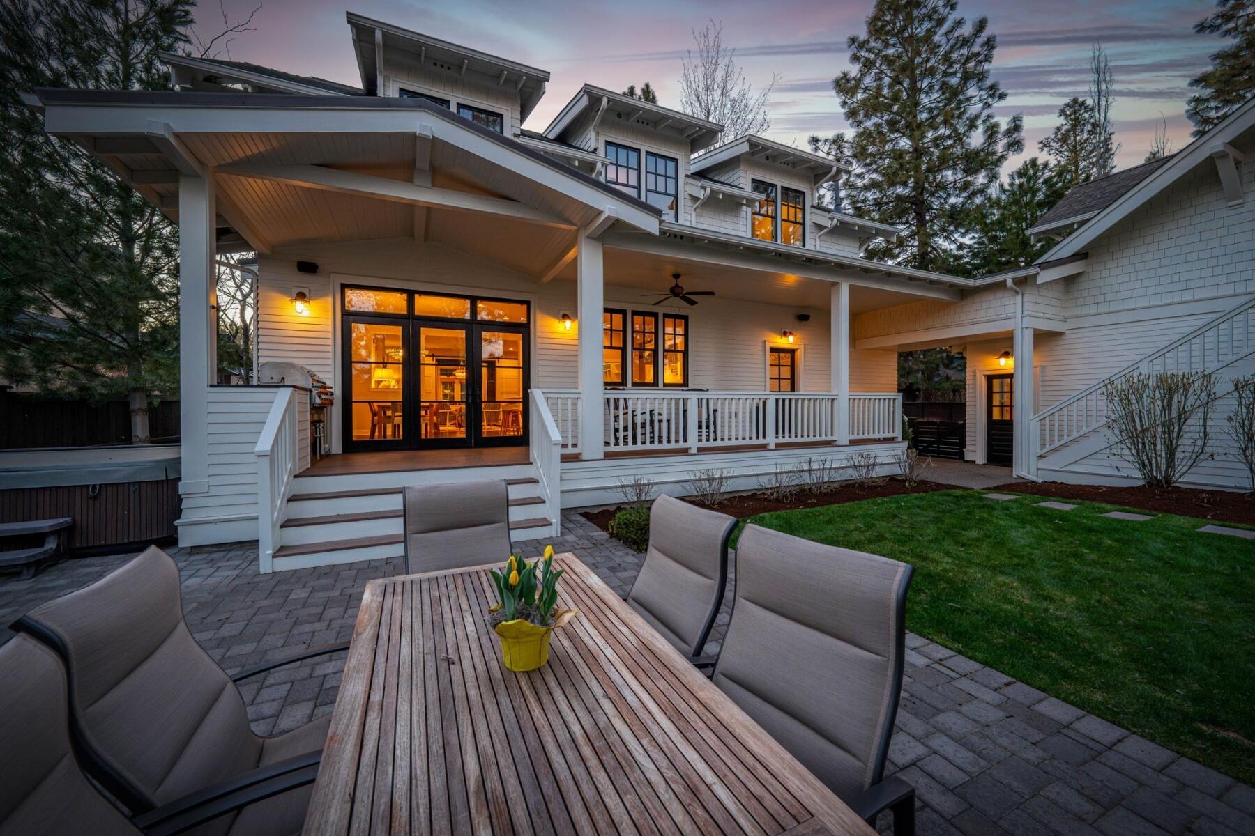 2306 NW High Lakes Loop