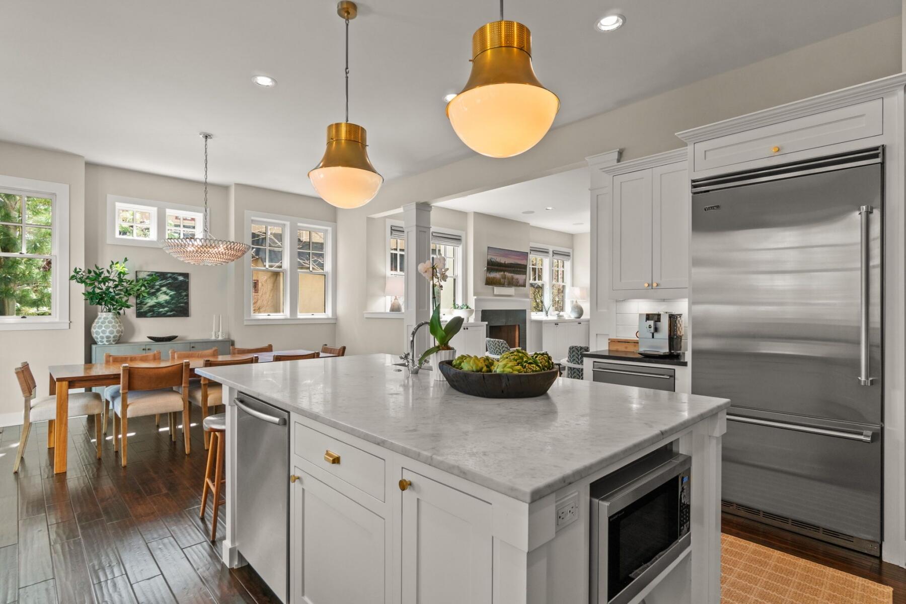 2306 NW High Lakes Loop