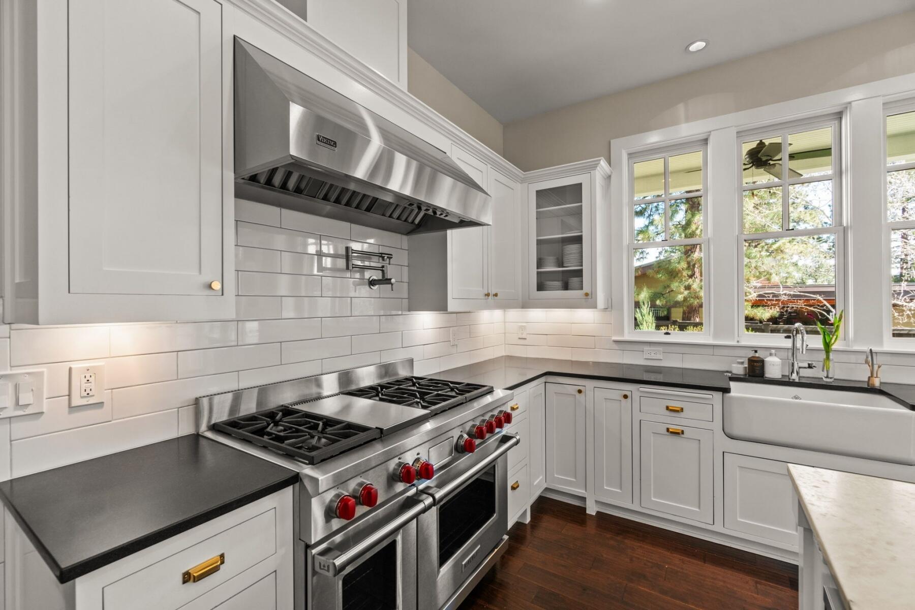 2306 NW High Lakes Loop