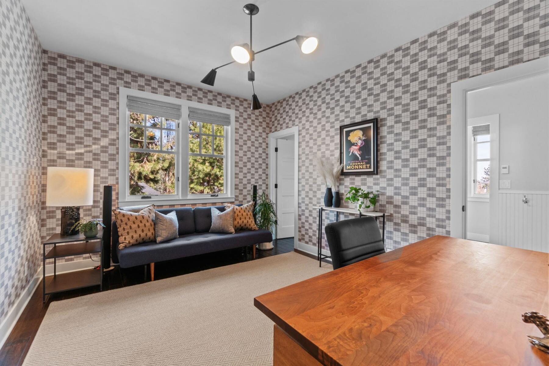 2306 NW High Lakes Loop