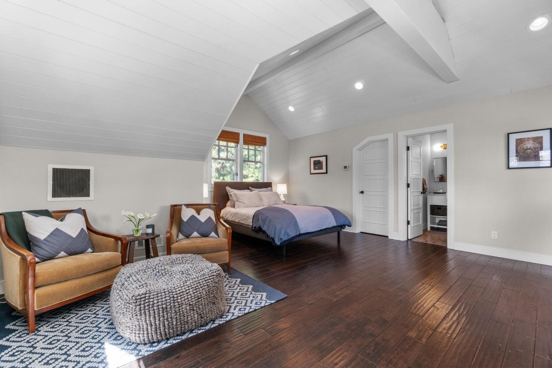 2306 NW High Lakes Loop