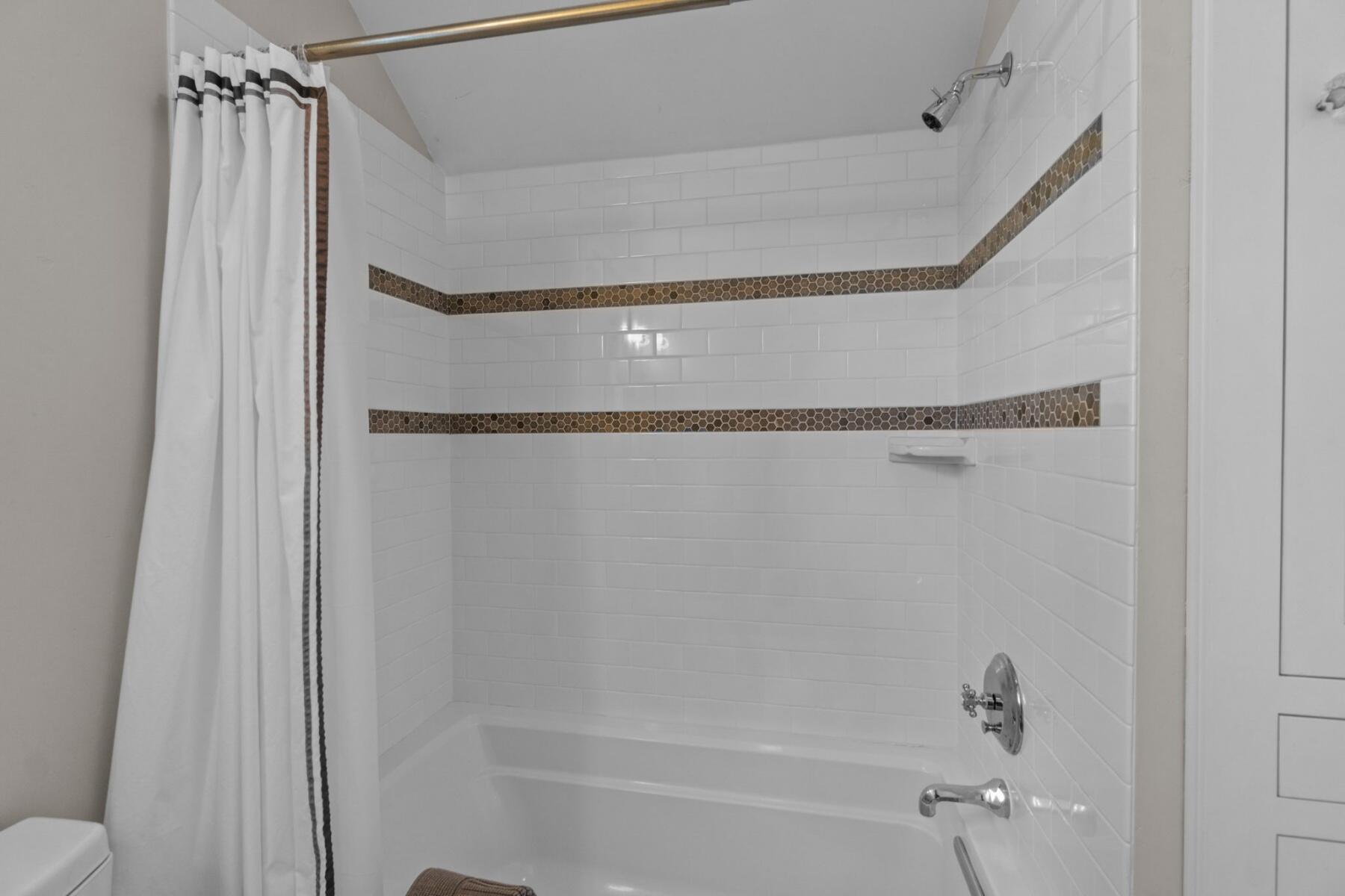 2306 NW High Lakes Loop