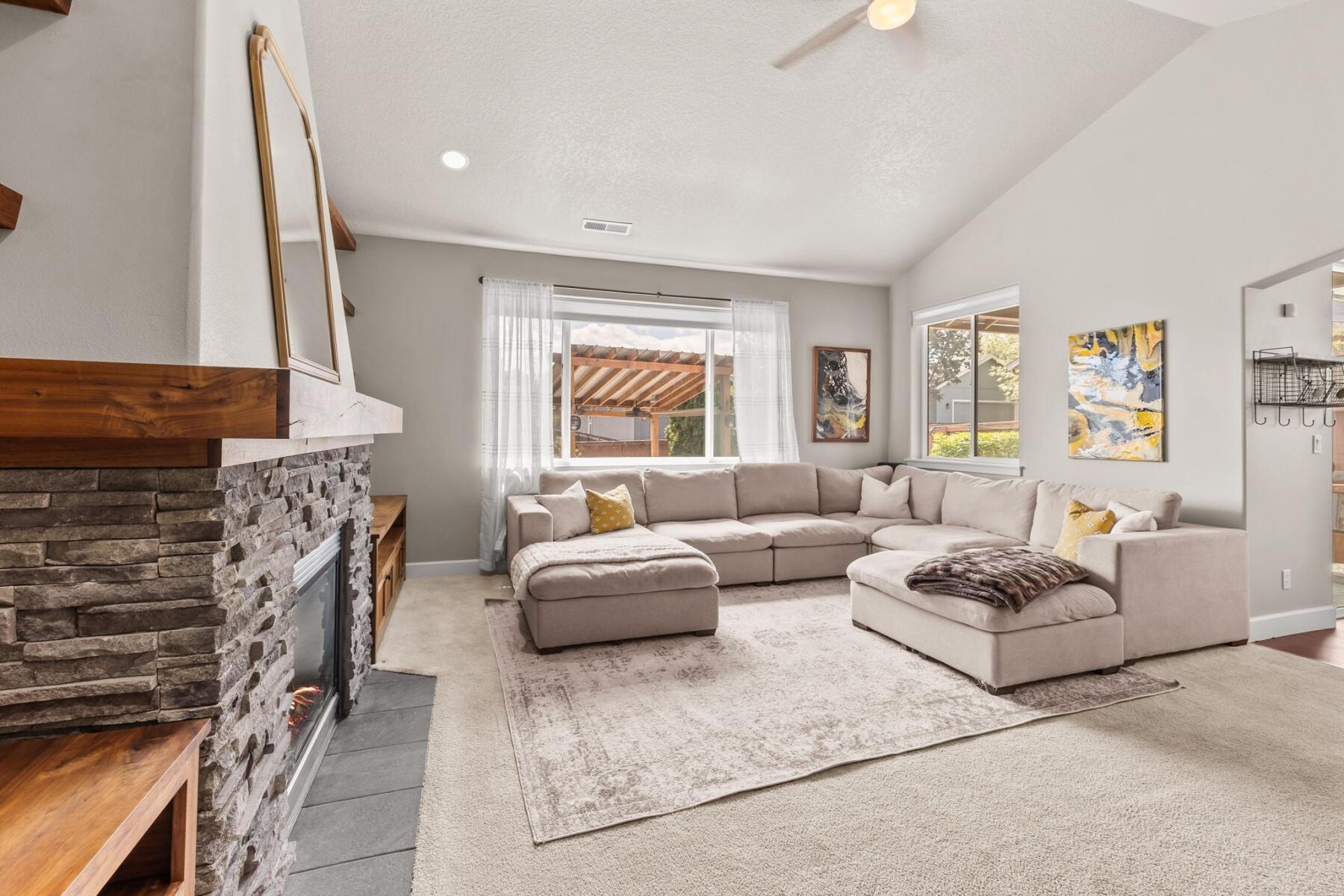 20753 Kilbourne Loop